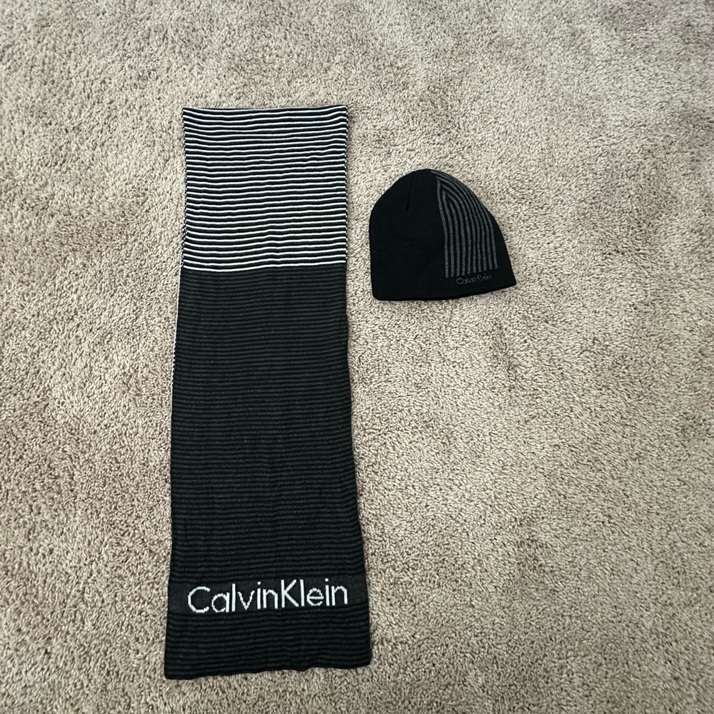 Calvin Klein Hat & Scarf Set - Picture 3 of 3